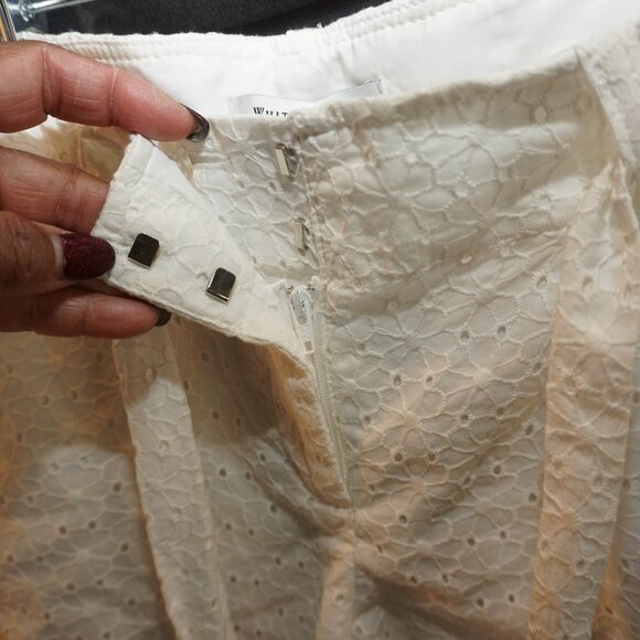 White House Black Market White Eyelet Lace Mini Belted Shorts NWT 2 - Picture 8 of 9